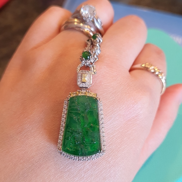 Untreated Guatemala Jadeite Jade Pendant Necklace - Picture 9 of 12